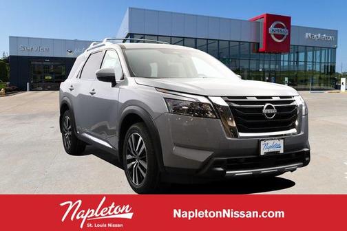 2025 Nissan Pathfinder Platinum 4WD