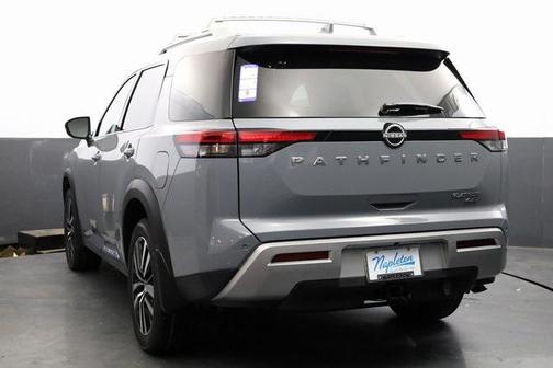 2025 Nissan Pathfinder Platinum 4WD