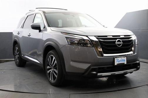 2025 Nissan Pathfinder Platinum 4WD