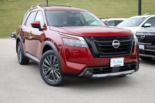 2025 Nissan Pathfinder SL 4WD