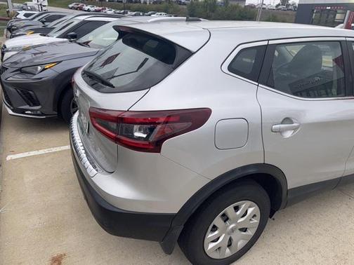 2020 Nissan Rogue Sport S