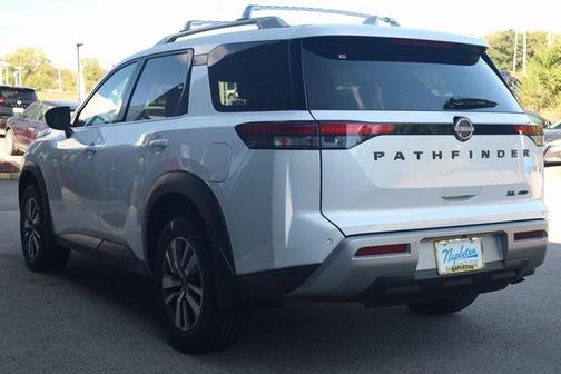 2025 Nissan Pathfinder SL 4WD