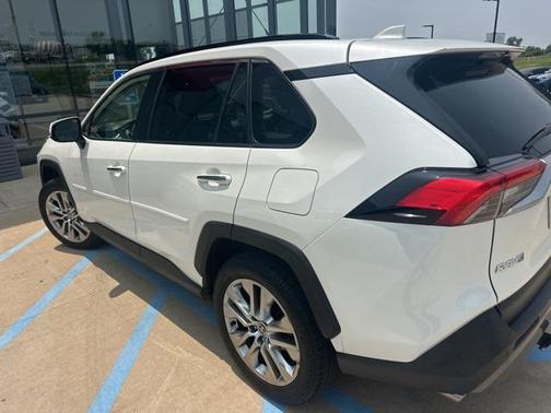 2020 Toyota RAV4 Limited