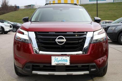 2025 Nissan Pathfinder Platinum 4WD