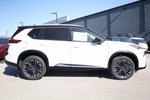 2025 Nissan Rogue Platinum