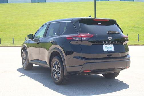 Super Black 2026 Nissan Rogue S