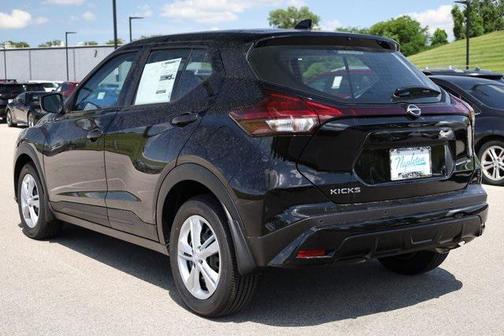 2025 Nissan Kicks S
