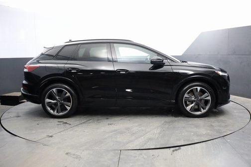 2024 Audi Q4 e-tron Premium Plus 55 quattro