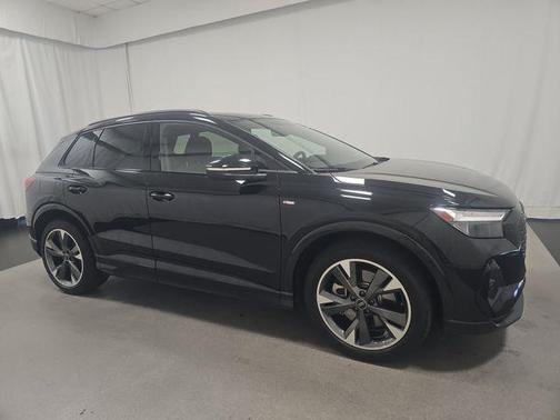 2024 Audi Q4 e-tron Premium Plus 55 quattro