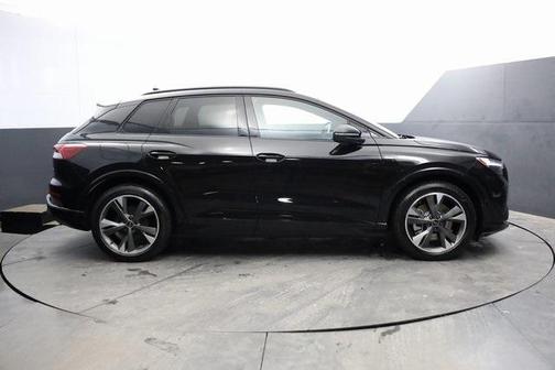 2024 Audi Q4 e-tron Premium Plus 55 quattro