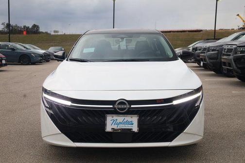 Aspen White Tricoat/Super Black 2026 Nissan Sentra SR