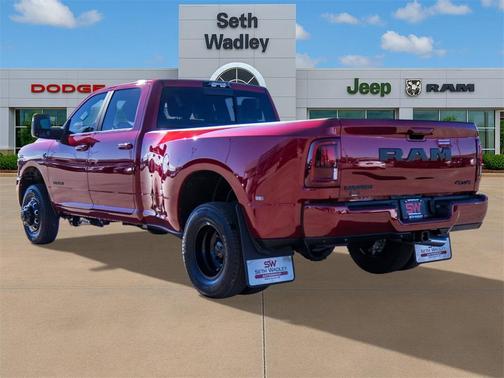 2026 RAM 3500 Laramie Crew Cab 4x4 8' Box