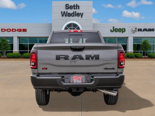 Ceramic Gray Clearcoat 2026 RAM 2500 Tradesman Crew Cab 4x4 6'4' Box