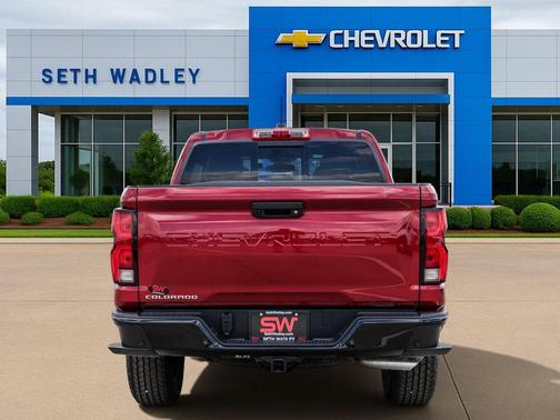Radiant Red Tintcoat 2026 Chevrolet Colorado Z71