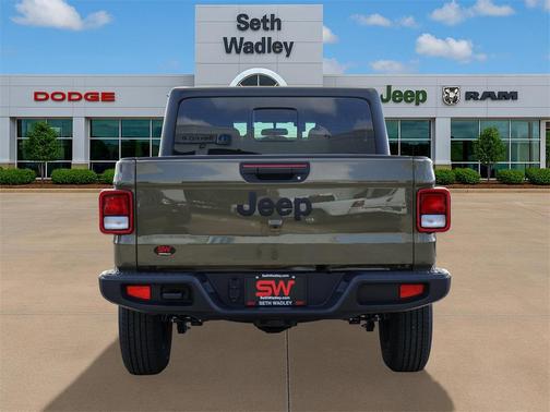 2026 Jeep Gladiator Sport