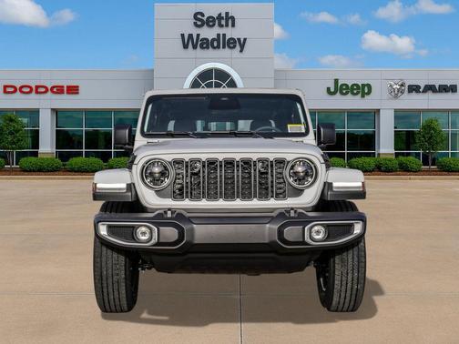 Bright White Clearcoat 2026 Jeep Gladiator Sport