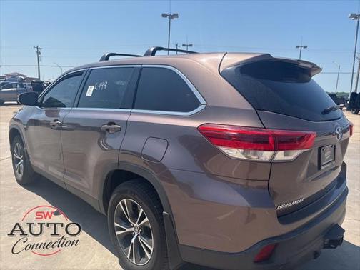 2019 Toyota Highlander LE Plus