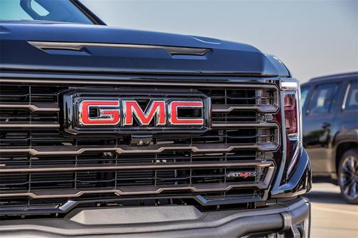 2025 GMC Sierra 1500 AT4X