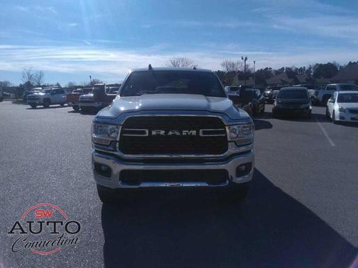 2024 RAM 3500 Big Horn Crew Cab 4x4 8' Box