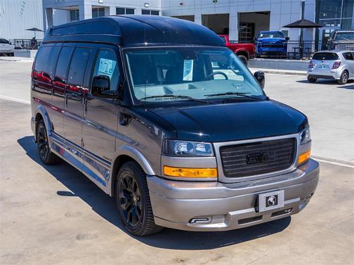 2025 GMC Savana 2500 Work Van
