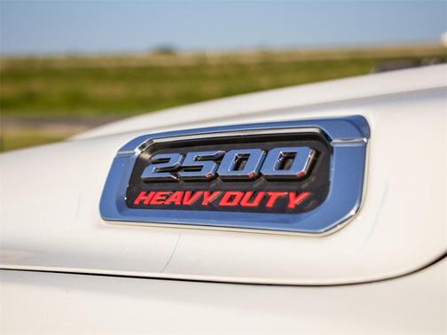 2025 RAM 2500 Tradesman Crew Cab 4x4 6'4' Box