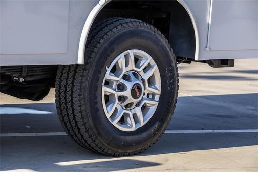 2025 GMC Sierra 2500 Pro