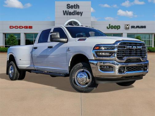 2026 RAM 3500 Tradesman Crew Cab 4x4 8' Box