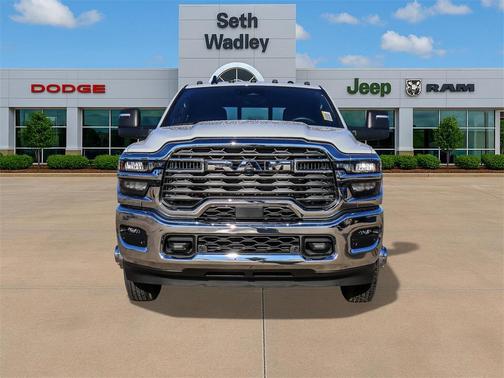 2026 RAM 3500 Tradesman Crew Cab 4x4 8' Box