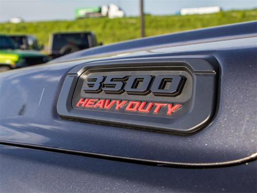 2025 RAM 3500 Big Horn Crew Cab 4x4 8' Box