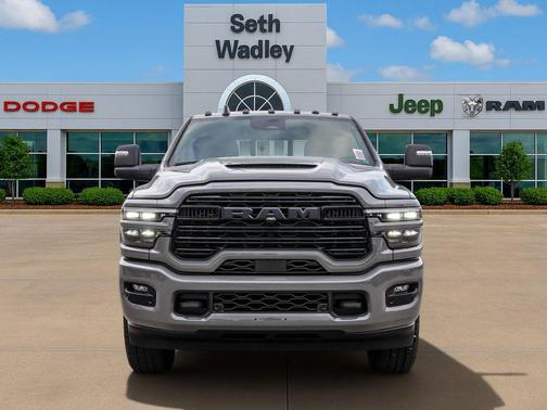Ceramic Gray Clearcoat 2026 RAM 2500 Laramie Crew Cab 4x4 6'4' Box