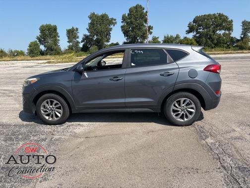 2018 Hyundai TUCSON SE