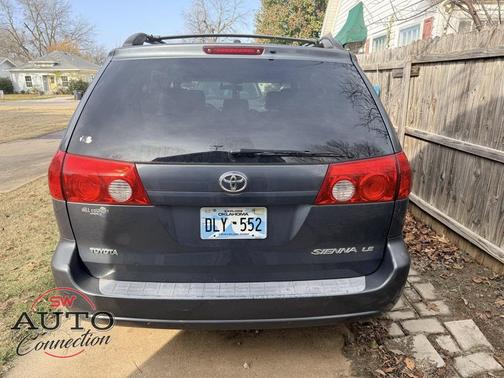 2006 Toyota Sienna LE