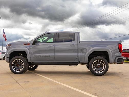 2025 GMC Sierra 1500 AT4