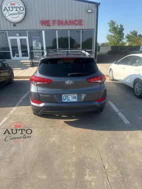 2017 Hyundai TUCSON SE Plus