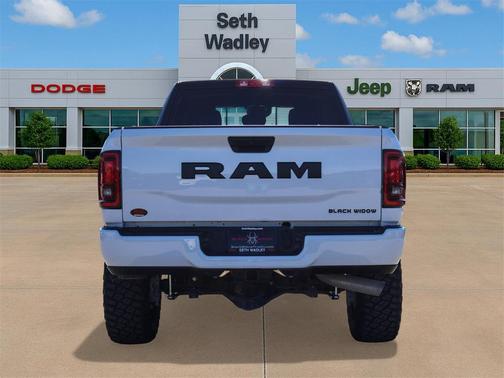 2025 RAM 2500 Big Horn Crew Cab 4x4 6'4' Box