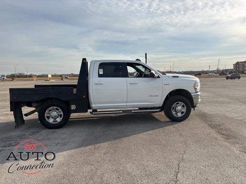 2021 RAM 2500 Big Horn Crew Cab 4x4 6'4' Box
