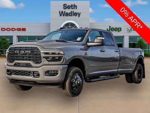 Ceramic Gray Clearcoat 2026 RAM 3500 Laramie Crew Cab 4x4 8' Box