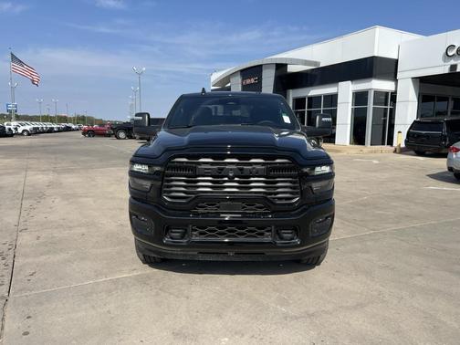 2025 RAM 2500 Big Horn Crew Cab 4x4 6'4' Box