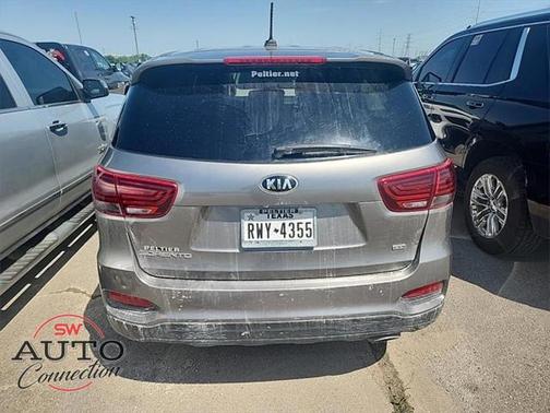 2019 Kia Sorento LX