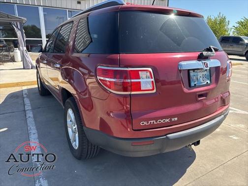 2008 Saturn Outlook XE