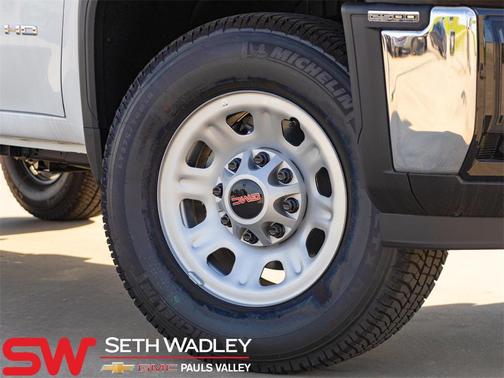 2025 GMC Sierra 2500 Base