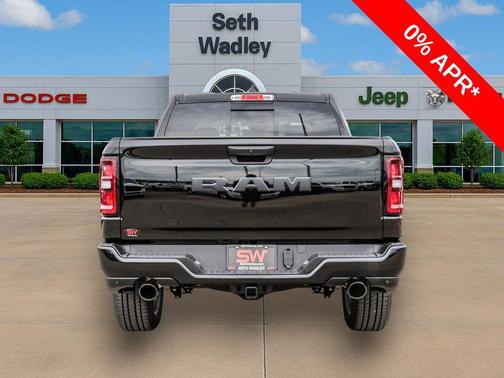 Diamond Black Crystal Pearlcoat 2026 RAM 1500 Express