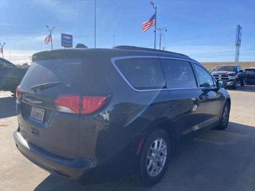 2021 Chrysler Voyager LXI