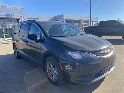 2021 Chrysler Voyager LXI