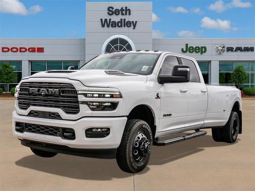2026 RAM 3500 Laramie Crew Cab 4x4 8' Box