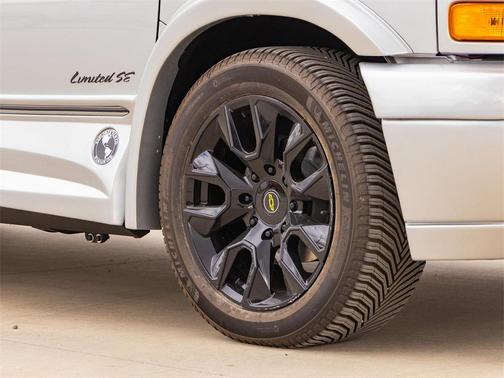 2025 Chevrolet Express 2500 RWD 2500 Extended Wheelbase WT