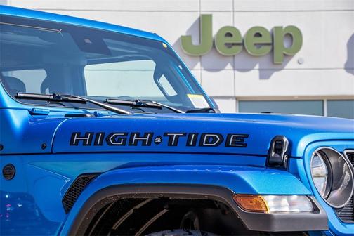 2025 Jeep Gladiator Sport