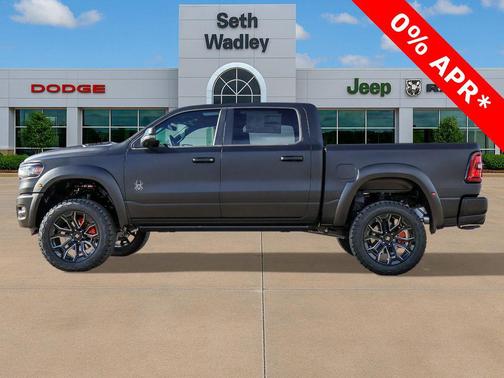 Diamond Black Crystal Pearlcoat 2026 RAM 1500 Big Horn/Lone Star