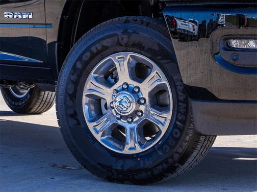 2025 RAM 2500 Big Horn Crew Cab 4x4 6'4' Box