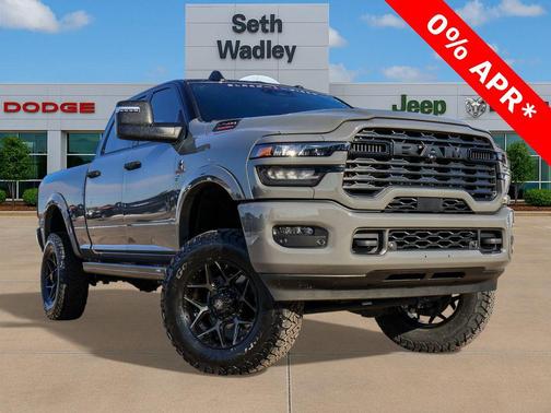 Ceramic Gray Clearcoat 2026 RAM 2500 Big Horn Crew Cab 4x4 6'4' Box